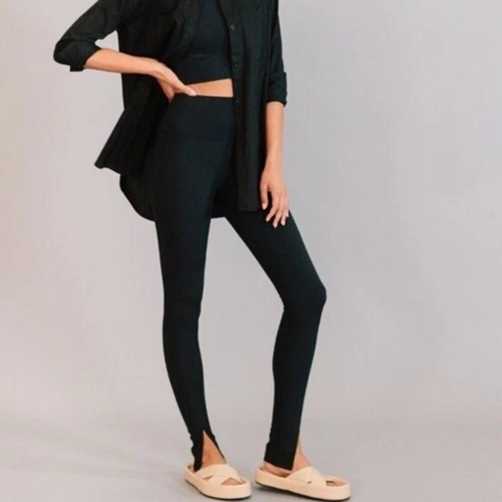 NEW Epoque Evolution Orion OG High Rise Split Hem Leggings Black Women's Med